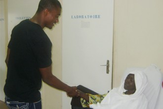 Côte dÂ’Ivoire : La fondation des frères Kalou soulagent les malades dÂ’insuffisance rénale de lÂ’intérieur du pays 